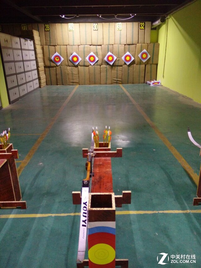 竟沒全射穿 Evutec凱芙拉外殼弓箭測試